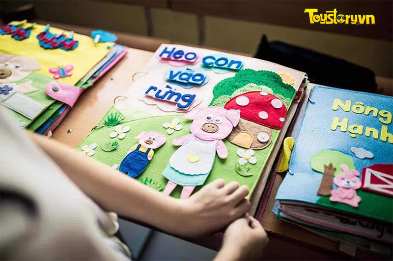 Sách tương tác bằng vải